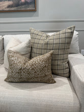 Load image into Gallery viewer, Sofia Floral Pillow Cover