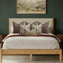 Load image into Gallery viewer, Luna Floral Pillow Cover