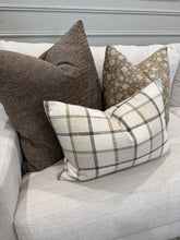 Load image into Gallery viewer, Trisha Pillow Cover