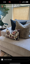 Load image into Gallery viewer, Moira Floral Pillow Cover
