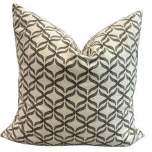 Load image into Gallery viewer, Nessa Pillow Cover