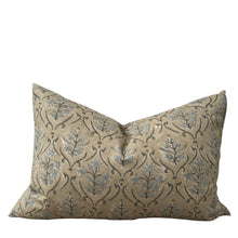 Load image into Gallery viewer, Sue Floral Pillow Cover