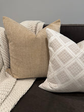 Load image into Gallery viewer, Goldie Pillow Cover