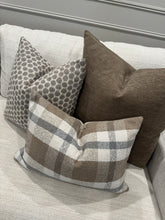 Load image into Gallery viewer, Brown textured Pillow Cover