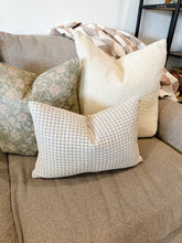 Load image into Gallery viewer, Spots Pillow Cover