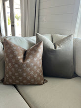 Load image into Gallery viewer, Georgina Floral Pillow Cover