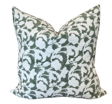 Load image into Gallery viewer, Zyla Pillow Cover