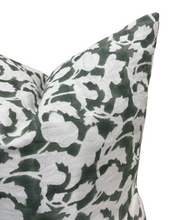 Load image into Gallery viewer, Zyla Pillow Cover