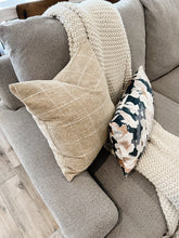 Load image into Gallery viewer, Ashley Pillow Cover