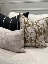 Load image into Gallery viewer, Sue Plaid Pillow Cover
