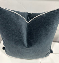 Load image into Gallery viewer, Dana Velvet Pillow Cover
