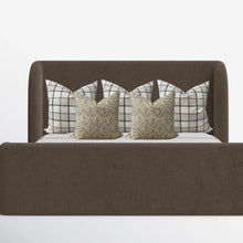 Load image into Gallery viewer, Sue Floral Pillow Cover
