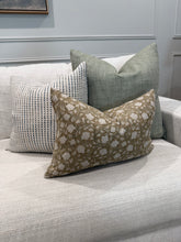 Load image into Gallery viewer, Benny Pillow Cover

