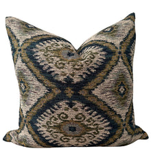Load image into Gallery viewer, Chloe Pillow Cover
