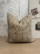 Load image into Gallery viewer, Sofia Floral Pillow Cover
