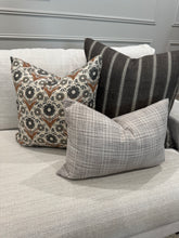 Load image into Gallery viewer, Barb Floral Pillow Cover
