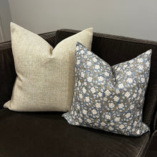 Load image into Gallery viewer, Winnie Pillow Cover
