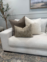 Load image into Gallery viewer, Trisha Pillow Cover

