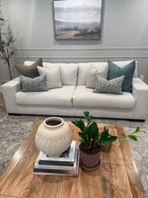 Load image into Gallery viewer, Sharon Floral Pillow Cover
