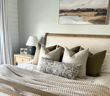 Load image into Gallery viewer, Olive linen Pillow Cover
