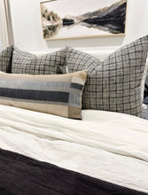 Load image into Gallery viewer, Color Block Pillow Cover
