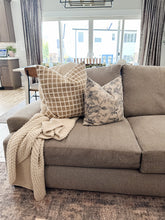 Load image into Gallery viewer, Anna Floral Pillow Cover
