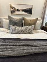 Load image into Gallery viewer, Olive linen Pillow Cover
