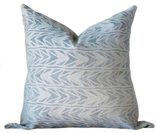 Load image into Gallery viewer, Robin Textured Pillow Cover
