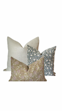 Load image into Gallery viewer, Delores Floral Pillow Cover
