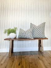 Load image into Gallery viewer, Evelyn Floral Pillow Cover

