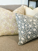 Load image into Gallery viewer, Delores Floral Pillow Cover
