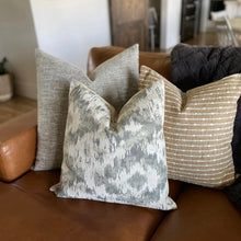 Load image into Gallery viewer, Lina Stripe Pillow Cover
