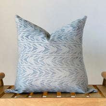Load image into Gallery viewer, Robin Textured Pillow Cover
