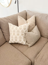 Load image into Gallery viewer, Nikki Pillow Cover
