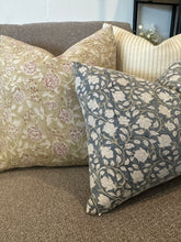 Load image into Gallery viewer, Delores Floral Pillow Cover
